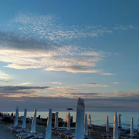 Se010 - Senigallia, Bilocale Sul Mare Con شقة *